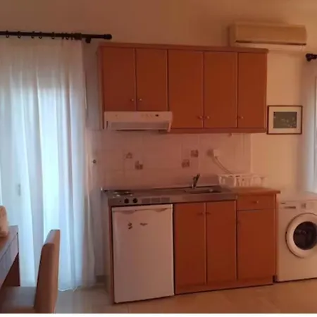 Olga & Danae With Panoramic View In Appartement *