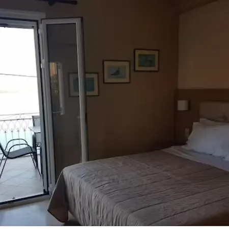 Studio Olga & Danae With Panoramic View In Apartment Pylos
